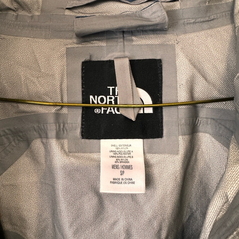 The North Face Men's Blue Jacket - Picture 2 of 6